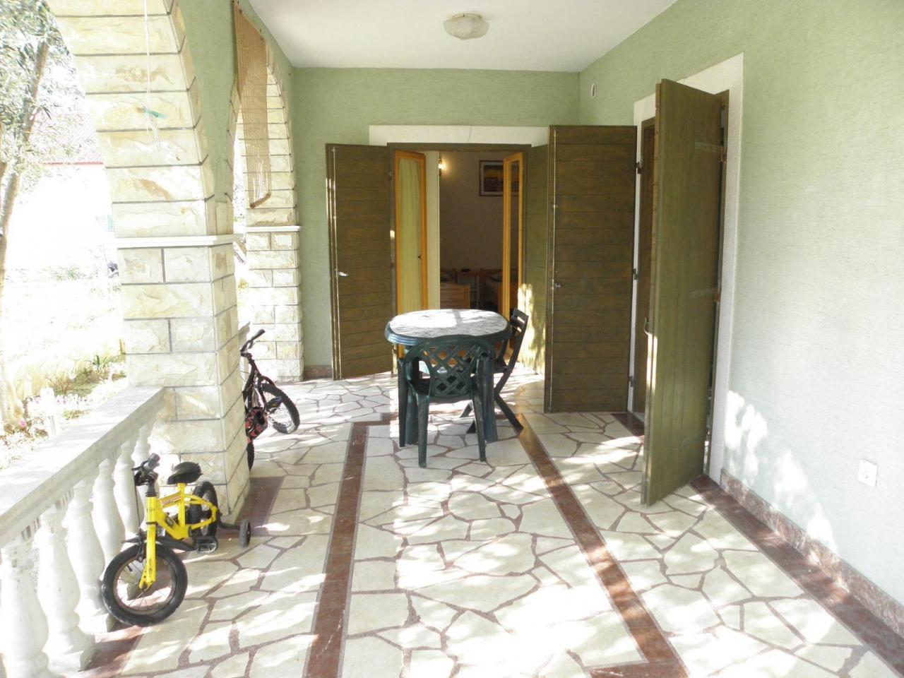 Apartments Brane - 180M To The Sea Vrsi Luaran gambar